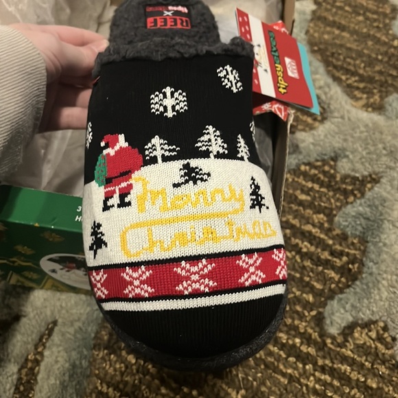 REEF x Tipsy Elves Yellow Snow Reef Slippers - Picture 4 of 11